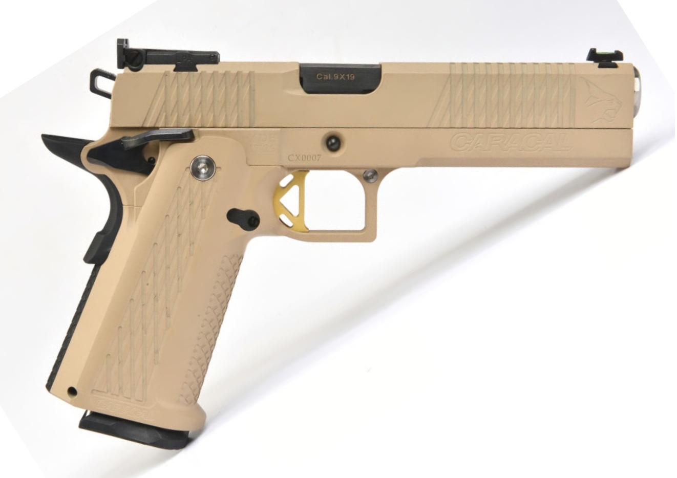 Caracal Lynx Sport Desert Tan